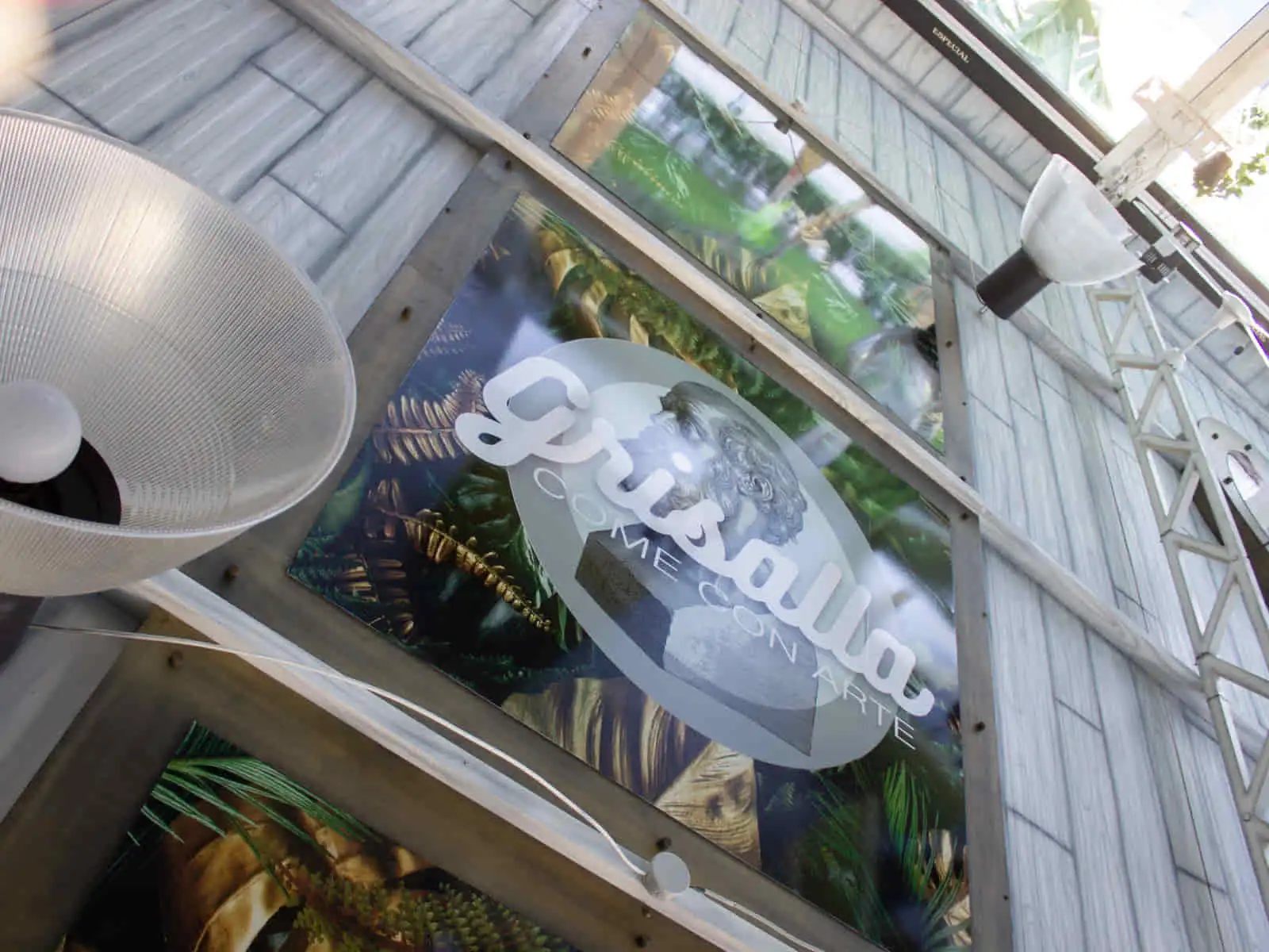 diseño interior grisalla