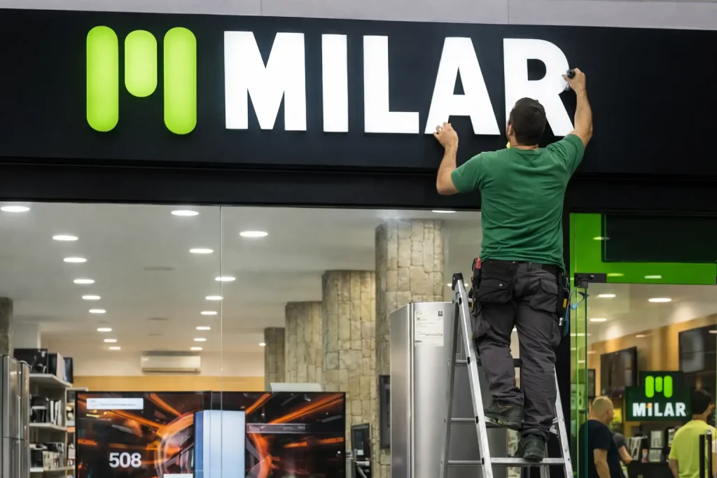 letras luminosas Milar Rótulos luminosos Publicidad exterior e Impresión