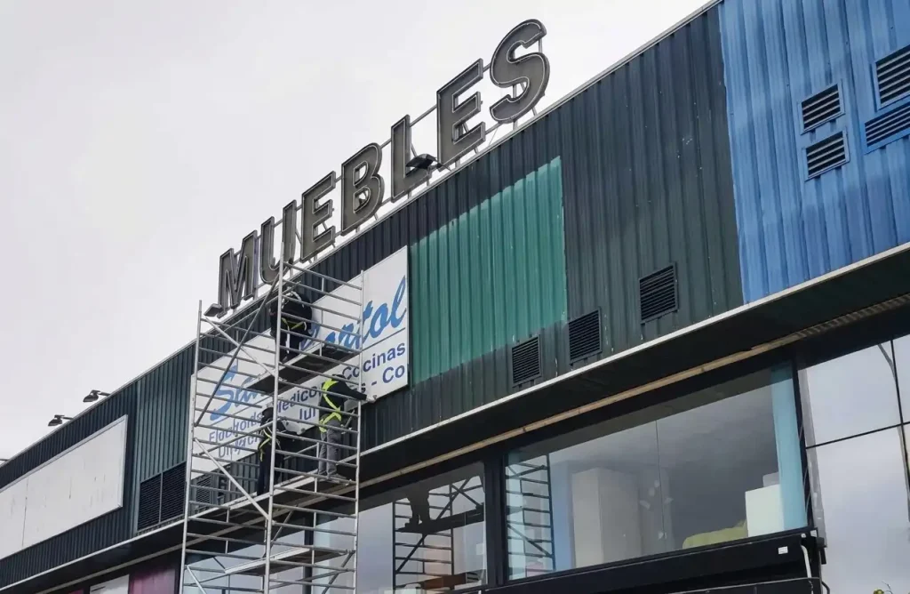 Muebles letras luminosas tipo bandeja Rótulos luminosos Publicidad exterior e Impresión